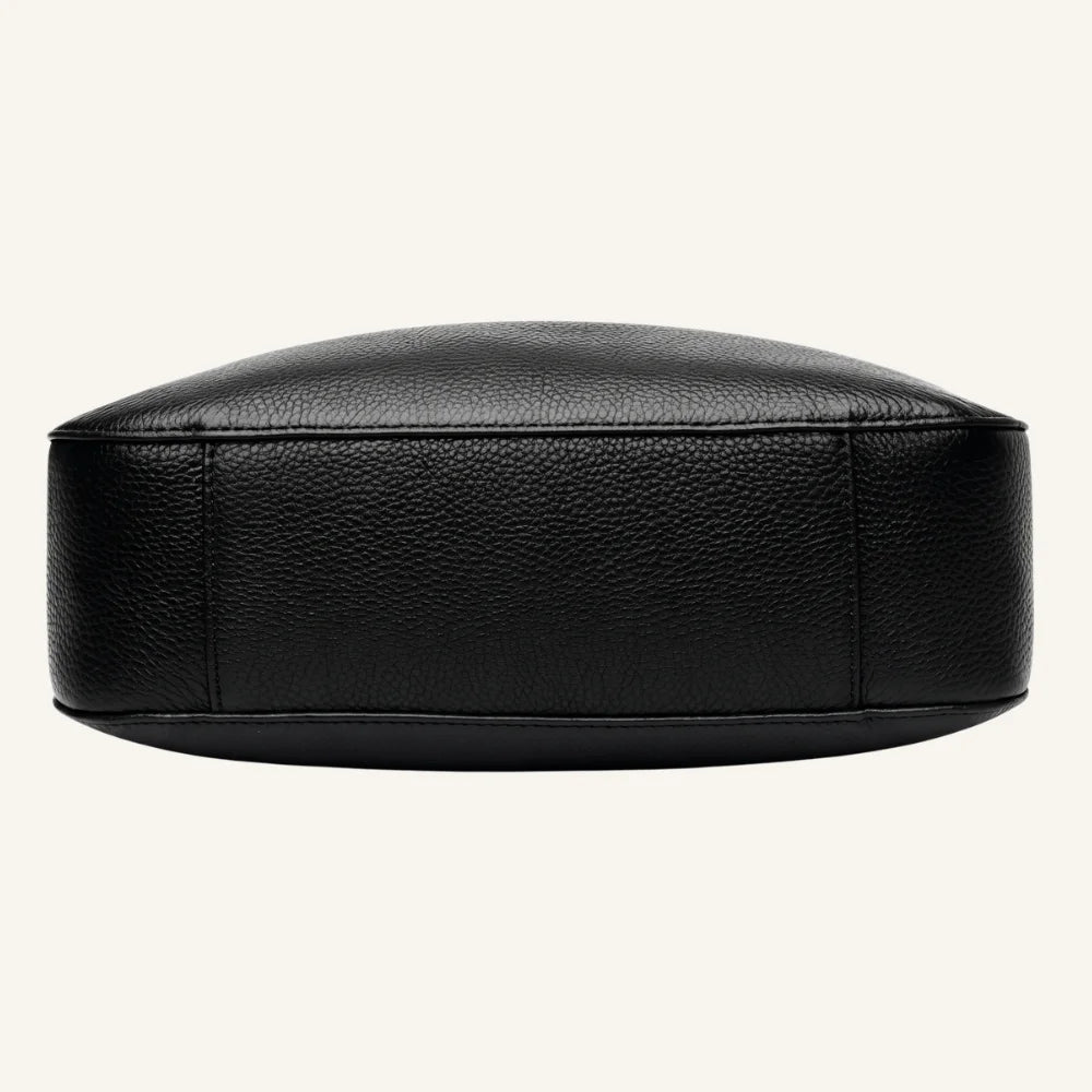 Sac bandoulière cuir souple femme dessous